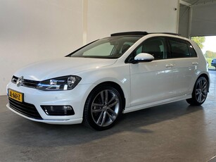 Volkswagen Golf 1.2 TSI 110PK R-line Pano 1e eig. NL-auto