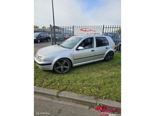 Volkswagen Golf 1.6-16V Comfortline