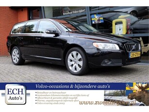 Volvo V70 2.5T 200 pk Summum, Dealer onderhouden, Leer