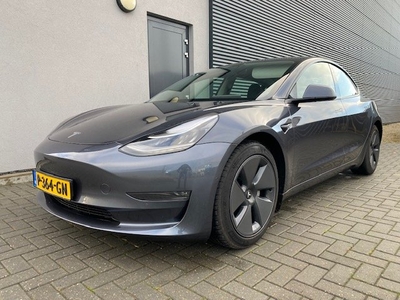 Tesla Model 3 Long Range AWD 'Refresh' (€ 37.000 ex BTW). Trekhaak Fabrieksgarantie