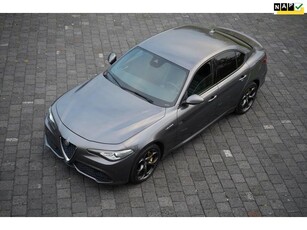 Alfa Romeo Giulia 2.0 T AWD Veloce Q4 Apple CarPlay Harman