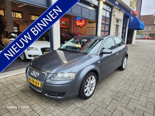 Audi A3 2.0 TDI Attraction DAK/CLIMA/TOPSTAAT (bj 2006)