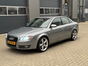 Audi A4 Limousine 2.0 TFSI quattro Pro Line