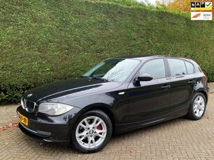 BMW 1-serie 118i RIJDT SUPER/AIRCO IJSKOUD/PDC/6VERSNELLING!