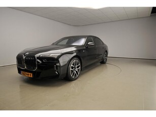 BMW 7 Serie Sedan 740d xDrive M-Sportpakket LED Leder