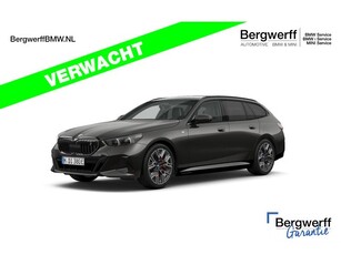 BMW i5 Touring eDrive40 M-Sport Pro - Pano -