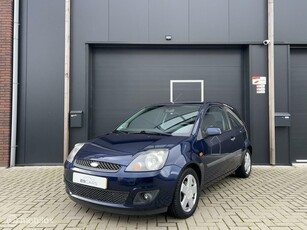 Ford Fiesta 1.4-16V Ambiente Airco Bluetooth Elek-ramen