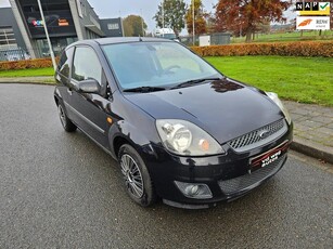 Ford Fiesta 1.6-16V Futura airco