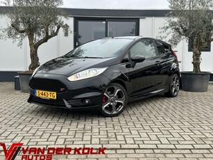 Ford Fiesta 1.6 ST2 Recaro Sportstoelen Navi Camera