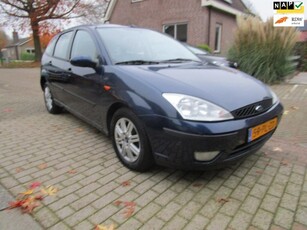 Ford Focus 1.6-16V Futura leer airco sportwielen CV netjes