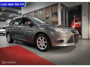 Ford Focus Wagon 1.0 turbo 101 pk VELGEN TREKHAAK NIEUW APK