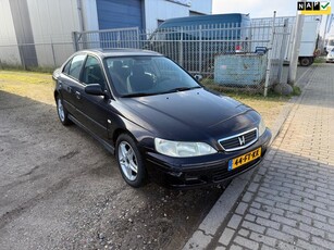 Honda Accord 1.6i LS