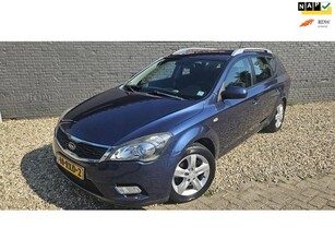 Kia Cee'd Sporty Wagon 1.4 CVVT Seven