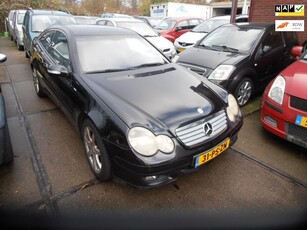 Mercedes-Benz C-klasse Sportcoupé 180 K. airco leer nap apk