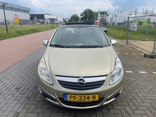 Opel Corsa 1.4-16V Enjoy OPEN DAK / AIRCO NIEUW APK!