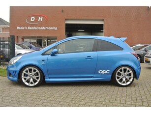 Opel Corsa 1.6-16V T OPC recaro interieur nieuwe apk inruil