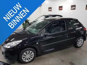 Peugeot 206 + 1100i 3 DEURS AIRCO