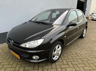 Peugeot 206 1.6-16V Griffe 5-deurs - Climate Control -