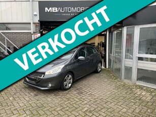 Peugeot 208 1.2 VTi Allure/5deurs/clima/apk/carplay groot