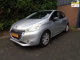 Peugeot 208 1.2 VTi Envy,Navi,Clima,PDC,Cruise control