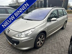 Peugeot 307 SW 2.0-16V Premium (bj 2006)