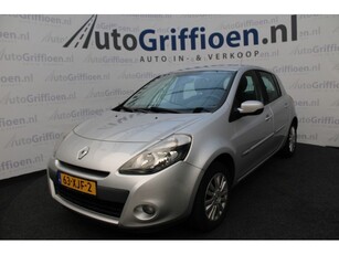 Renault Clio 1.2 Collection 5-deurs met trekhaak (bj 2012)