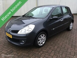 Renault Clio 1.4-16V Dynamique Luxe nw APK 14-11-'25