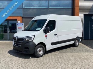 Renault MASTER RED PA1020