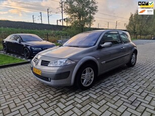 Renault Mégane 2.0-16V Dynamique Luxe / ELEC. PAKKET / NAP