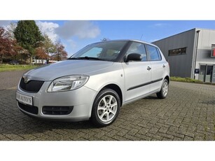 Skoda Fabia 1.2-12V Plus Airco.