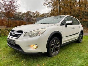 Subaru XV 2.0i Luxury AWD , BJ`2012, lichte schade, lees