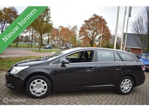 Toyota Avensis 2.0 D-4D Business 2011 ClimaCruiseT.haak