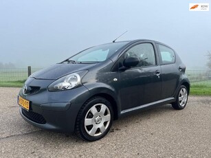 Toyota Aygo 1.0-12V Airco 5drs 131000 km bj 2006