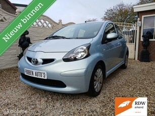 Toyota aygo ice bleu 5 deurs isofix