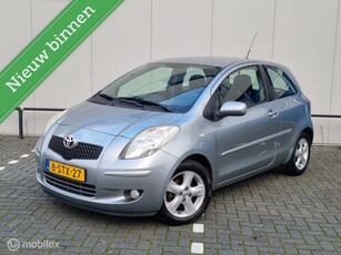 Toyota Yaris 1.0 VVTi Sol Nieuwe apk! 2e eigen. Keyless