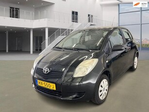 Toyota Yaris 1.0 VVTi Spirit NAVI PSENSOR CRUISE TREKHAAK 2