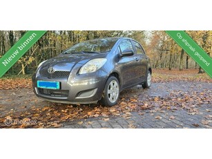 Toyota Yaris 1.3 VVTi Dynamic Limited