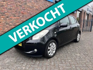 Toyota Yaris 1.3 VVTi Executive Automaat