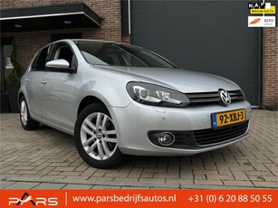 Volkswagen Golf 1.2 TSI Highline BlueMotion Automaat Airco Navi Cruise 4x ELK.Ramen