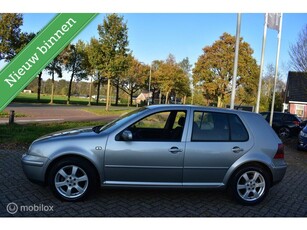 Volkswagen Golf 1.6-16V Oxford 5DRS, '03 AircoCruise!