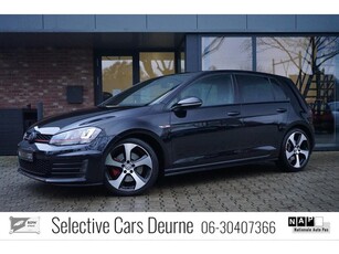 Volkswagen Golf 2.0 TSI GTI ,Camera, Navi, 18'', DSG, Deep