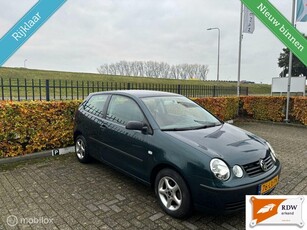 Volkswagen Polo 1.4-16V Highline UNIEK!!UNIEK!!NAP/AIRCO/PDC