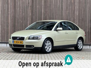 Volvo S40 2.4 Momentum Automaat YoungtimerTrekhaakNavi