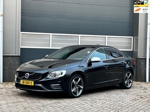 Volvo S60 2.0 T3 R-Design bj.2016 NaviPDC18