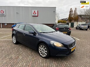 Volvo V40 1.6 D2 Summum AUTOMAAT