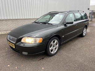 Volvo V70 2.4 D5 Momentum