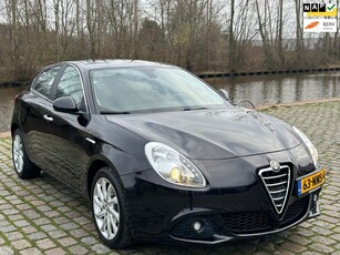 Alfa Romeo Giulietta 1.4 T Distinctive 2e eigenaar dealer