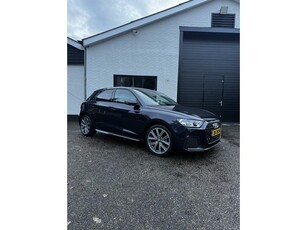 Audi A1 25 TFSI NAP CarPlay Airco Nette Staat