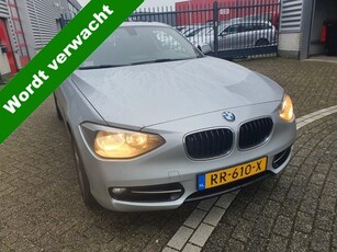 BMW 1-serie 118D HIGH EXECUTIVE/