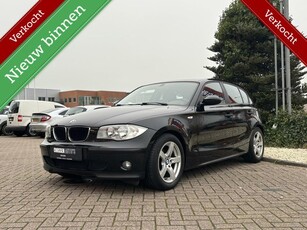 BMW 1-serie 118i, Airco, Trekhaak, nieuwe apk!